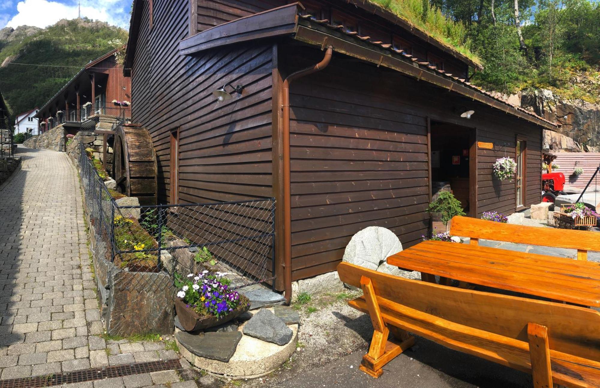 Byrkjedalstunet Hotell Extérieur photo
